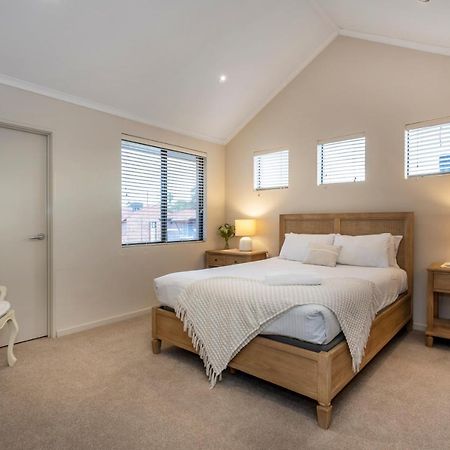 Coode Street Townhouse - Executive Escapes Villa Perth Bagian luar foto