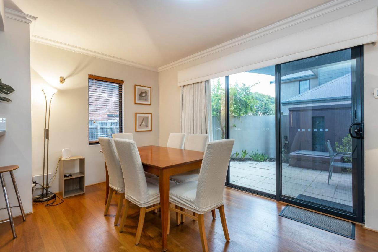 Coode Street Townhouse - Executive Escapes Villa Perth Bagian luar foto